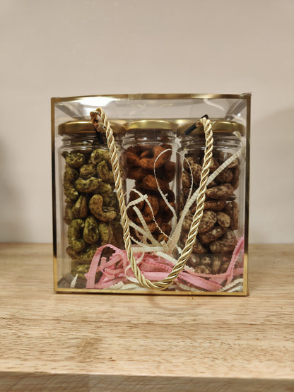Tri-Color Hamper